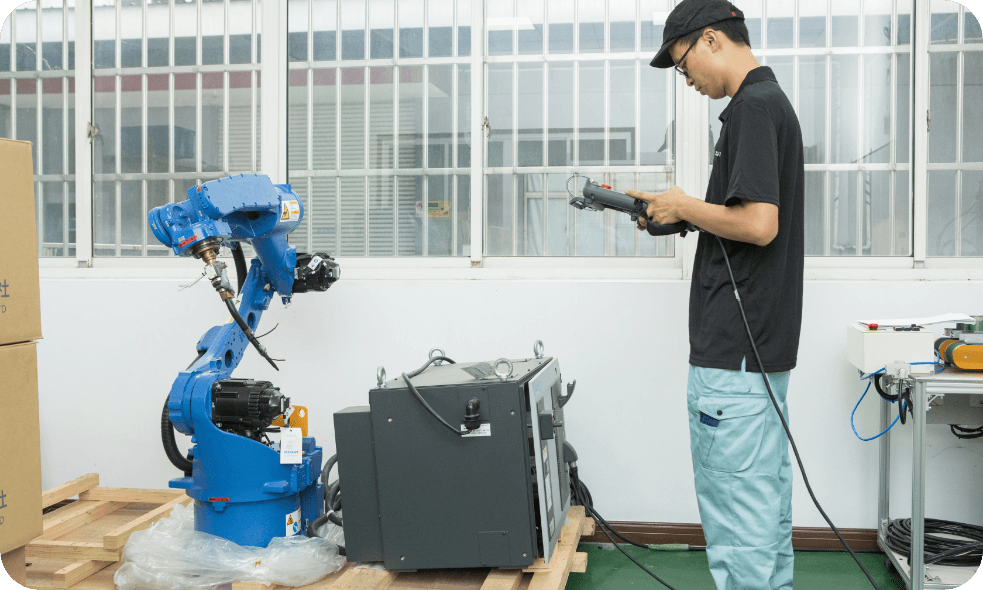 文可以進行工業機器人的初始設置和編程。